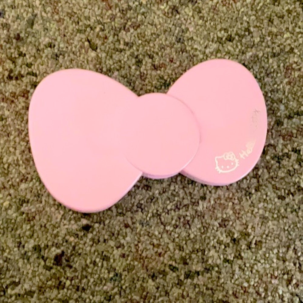 Hello kitty mirror with led inside comes with charger
